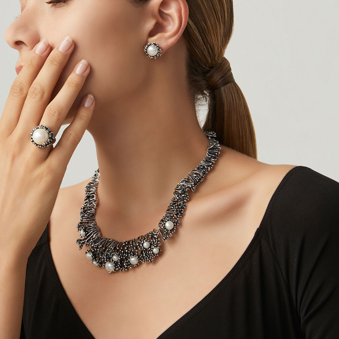 Giovanni Raspini Anemone Earrings - Robert Anthony Jewellers, Edinburgh