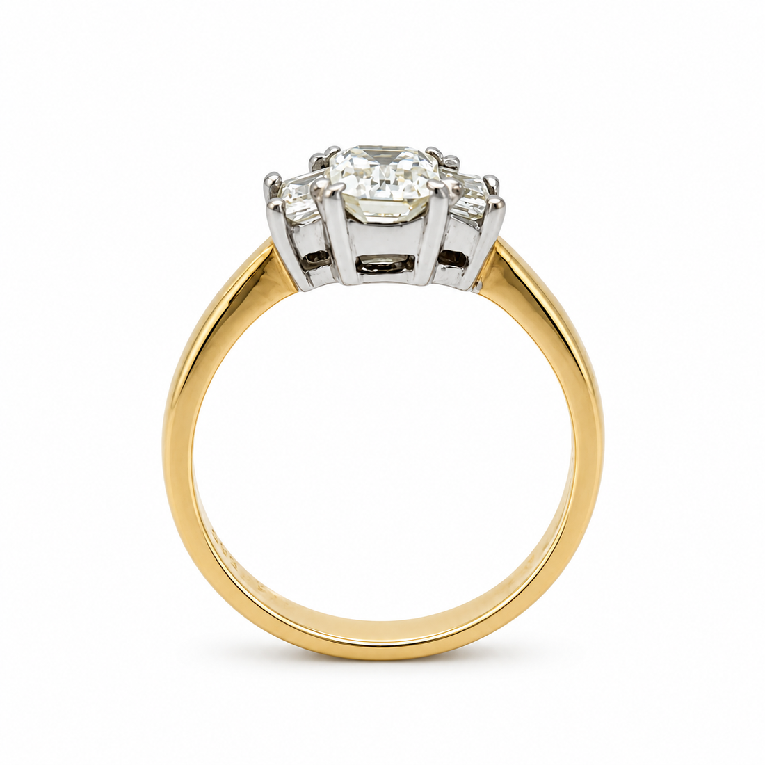 14ct Yellow Gold Three-Stone Diamond Ring