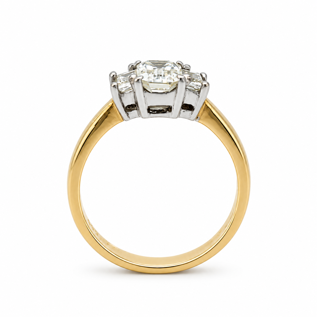 14ct Yellow Gold Three-Stone Diamond Ring