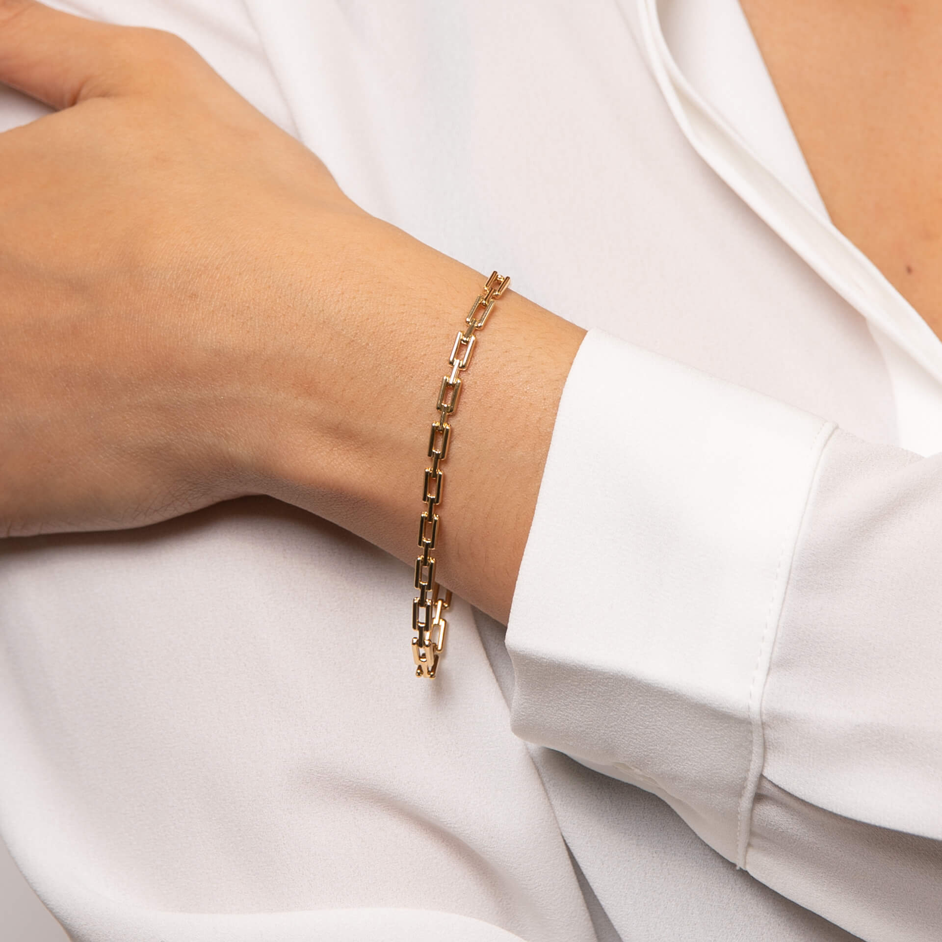 Rectangle Link Bracelet in 9ct Yellow Gold - Robert Anthony Jewellers, Edinburgh