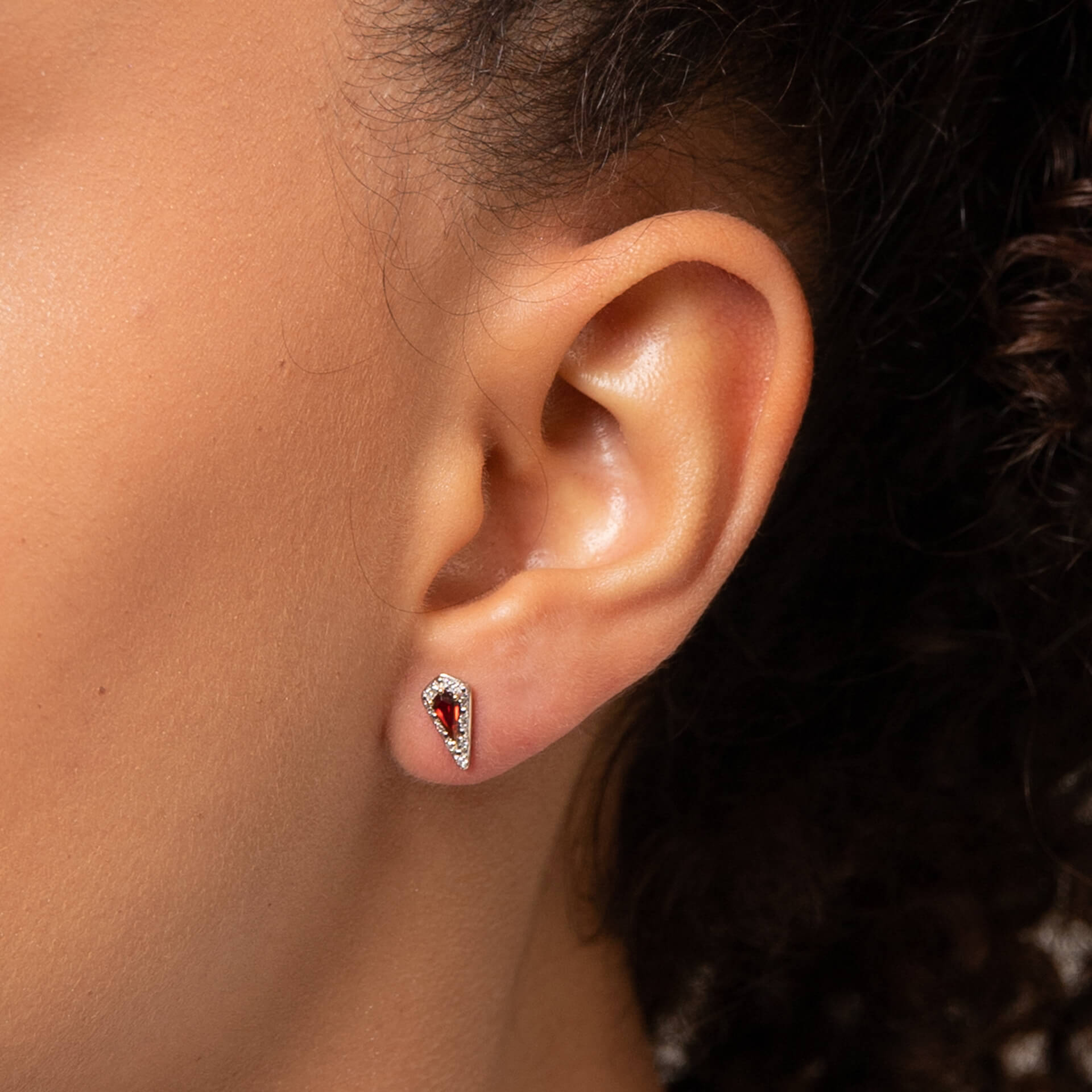Trapeze Cut Garnet Stud Earrings with Diamond in 9ct Yellow Gold - Robert Anthony Jewellers, Edinburgh