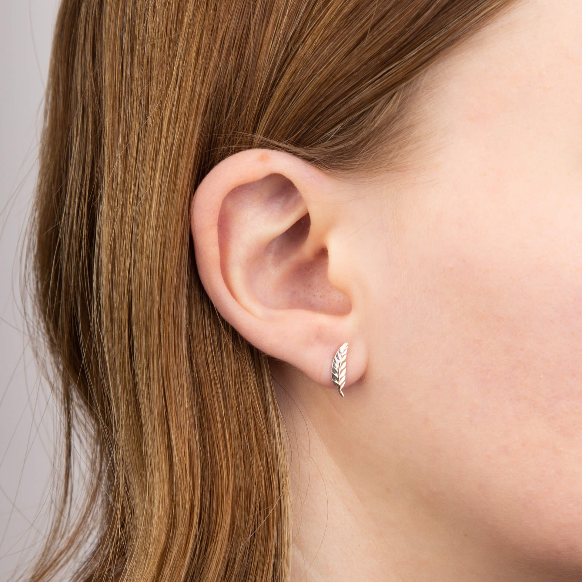 Feather Stud Earrings in 9ct White Gold - Robert Anthony Jewellers, Edinburgh