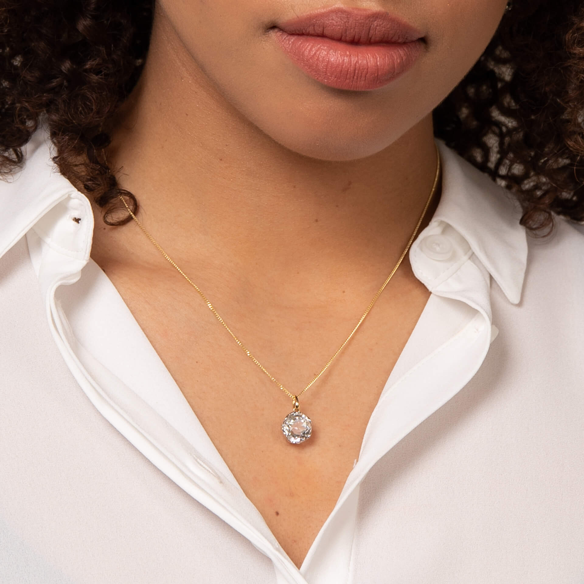Round White Topaz Pendant in 9ct Gold - Robert Anthony Jewellers, Edinburgh