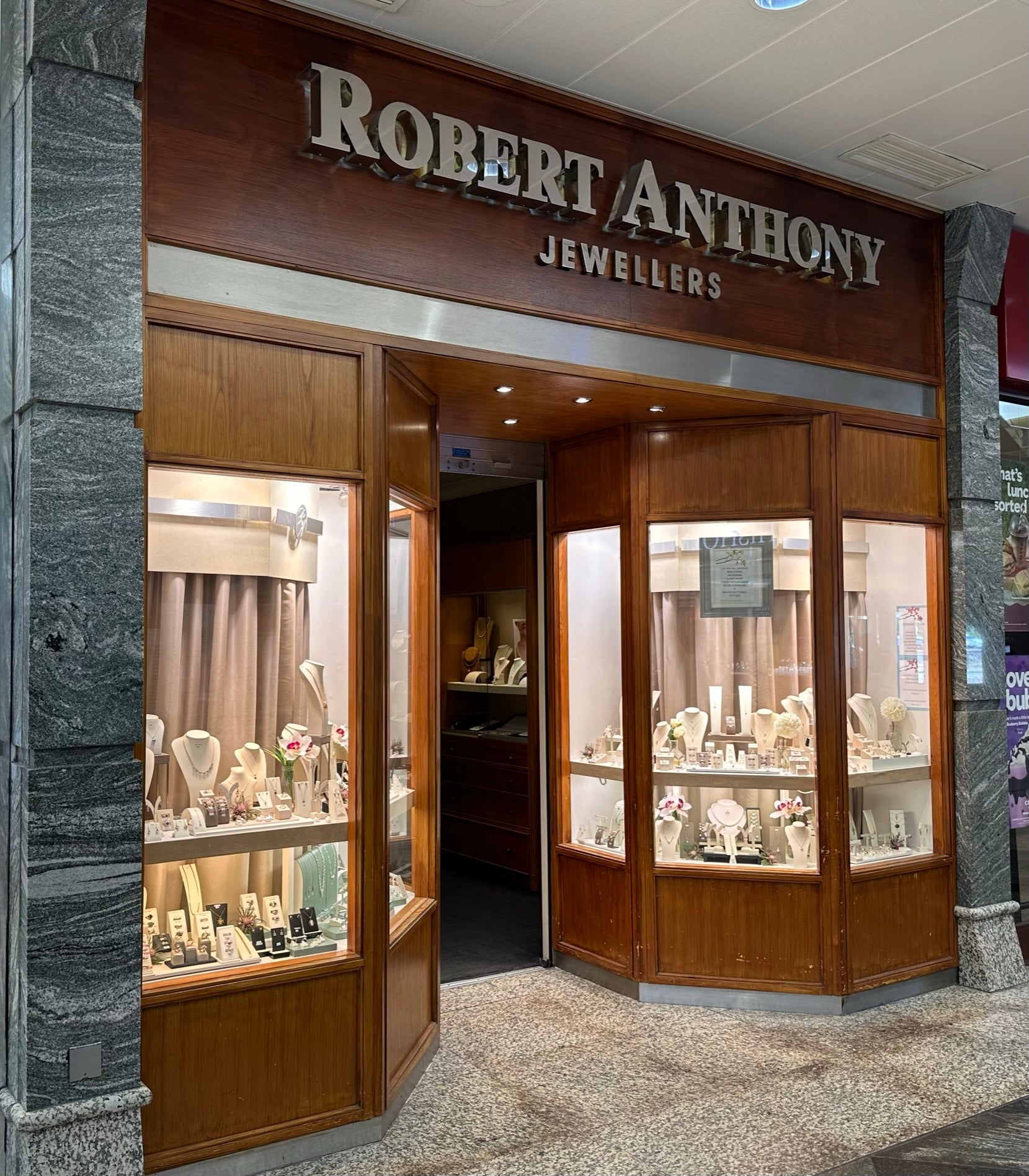 IMG_1433 - Robert Anthony Jewellers, Edinburgh