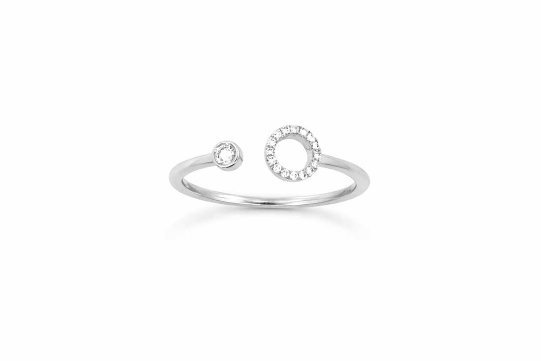 18ct White Gold Diamond Open Circle Ring