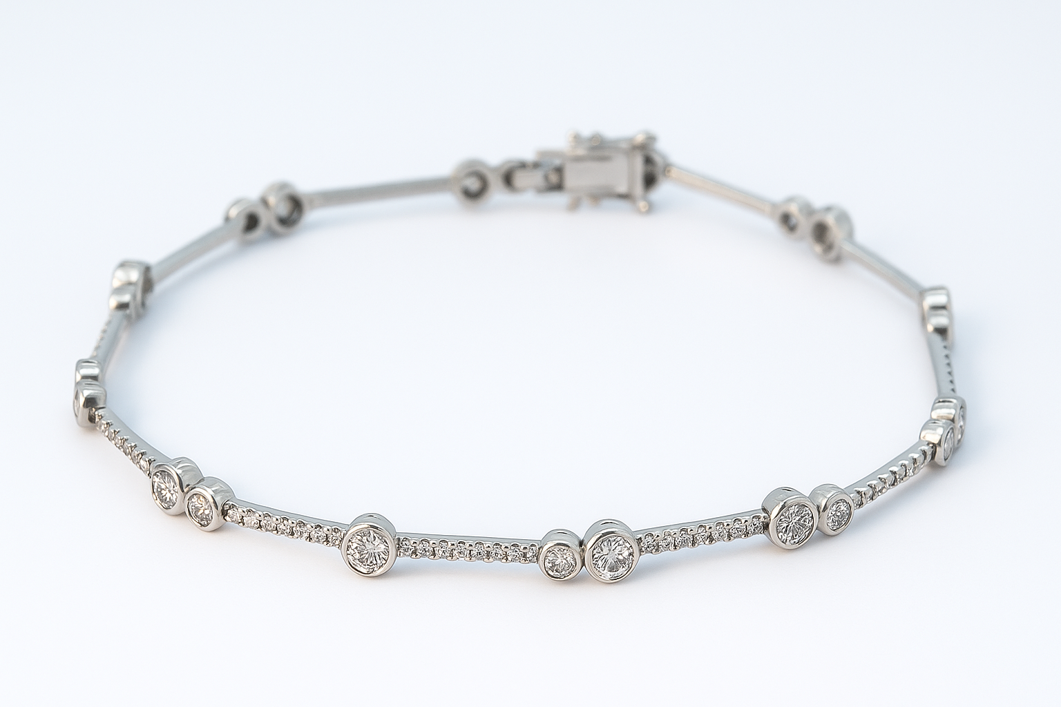 18ct White Gold 2.25ct Diamond Line Bracelet