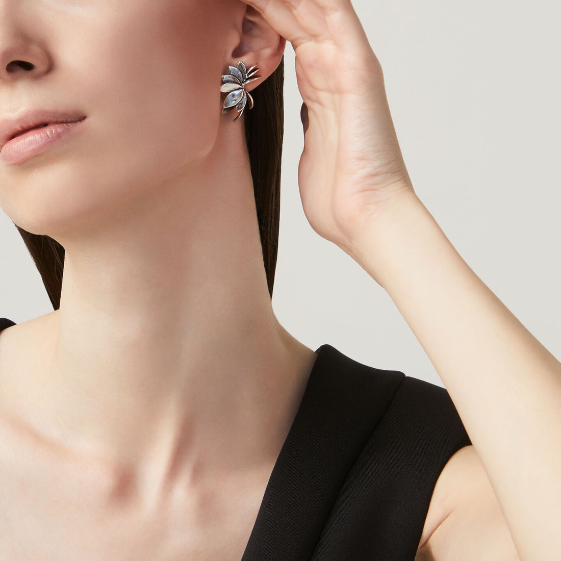 Giovanni Raspini Skin Earrings - Robert Anthony Jewellers, Edinburgh