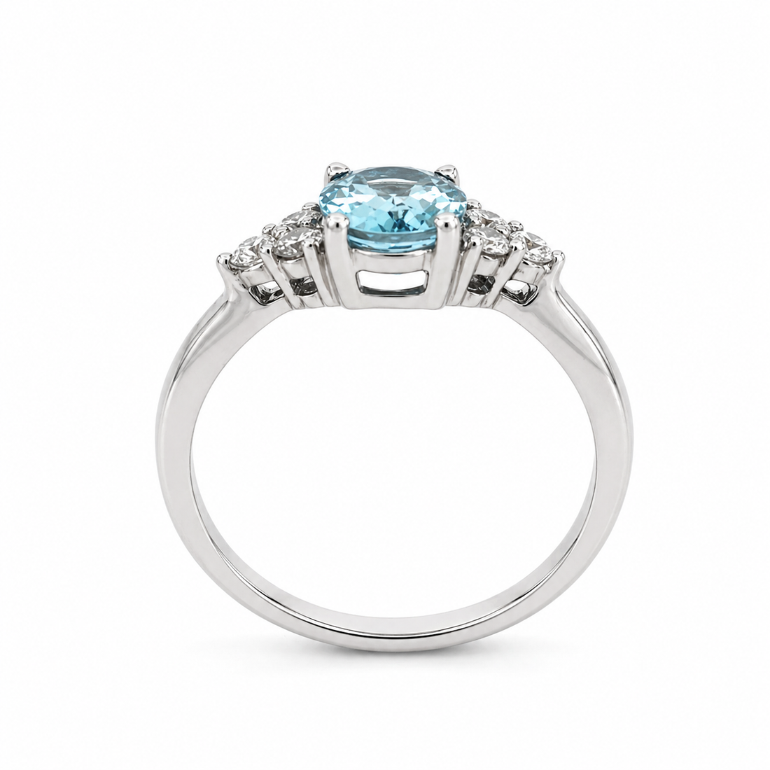 18ct Aquamarine &amp; Diamond Cluster Ring