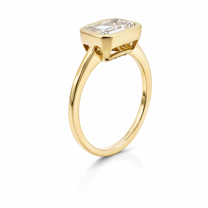 Emerald Cut Lab-Grown Diamond Bezel Ring in 18ct Yellow Gold