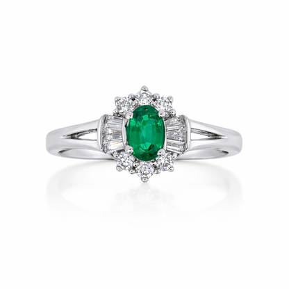 18ct White Gold Emerald &amp; Diamond Ring
