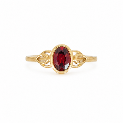 Vintage-Style 9ct Gold Garnet Ring