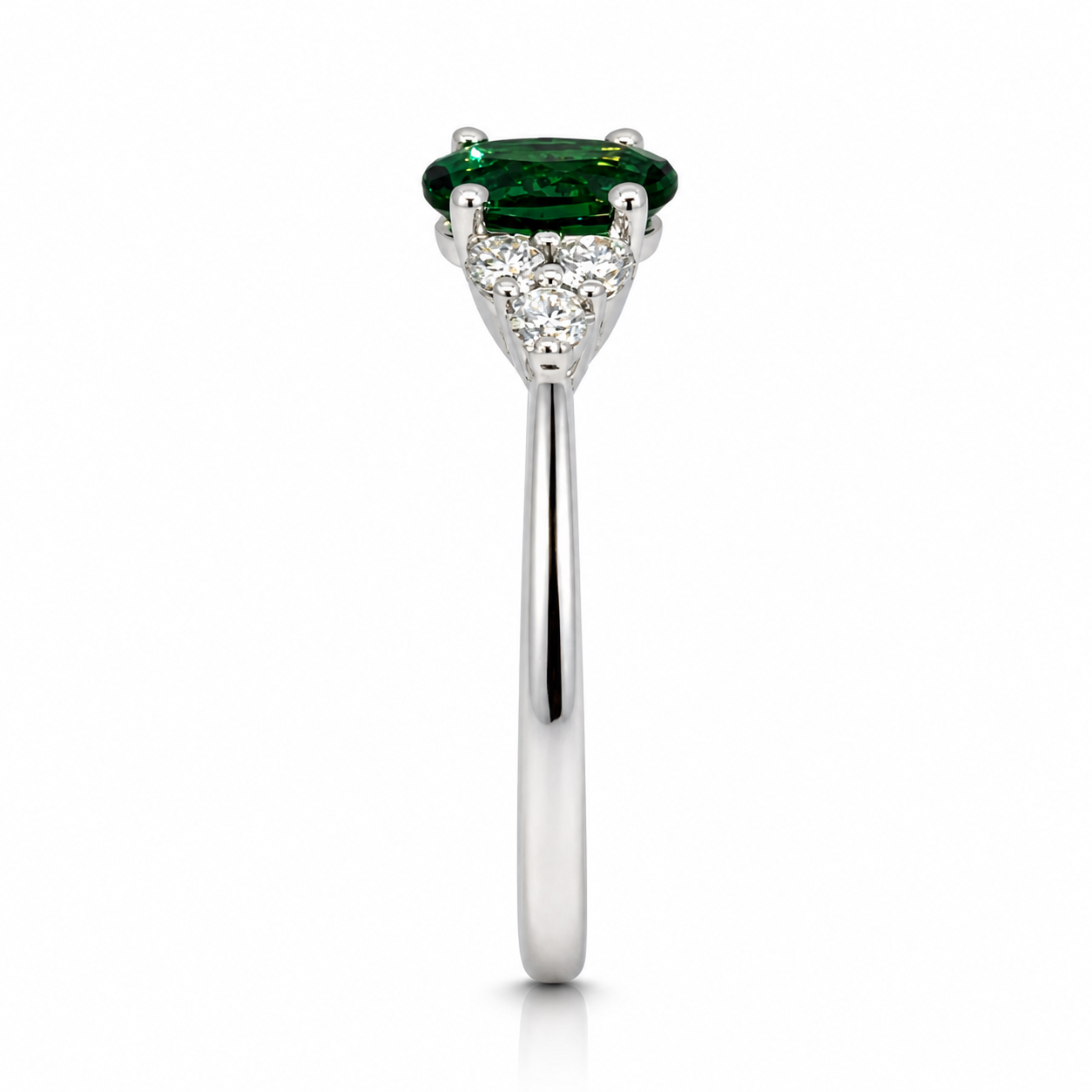 18ct White Gold Tourmaline &amp; Diamond Ring