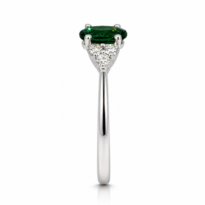 18ct White Gold Tourmaline &amp; Diamond Ring