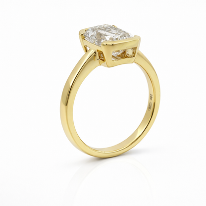 Lab-Grown Criss Cut Emerald Diamond Ring – 2.57ct | 18ct Yellow Gold