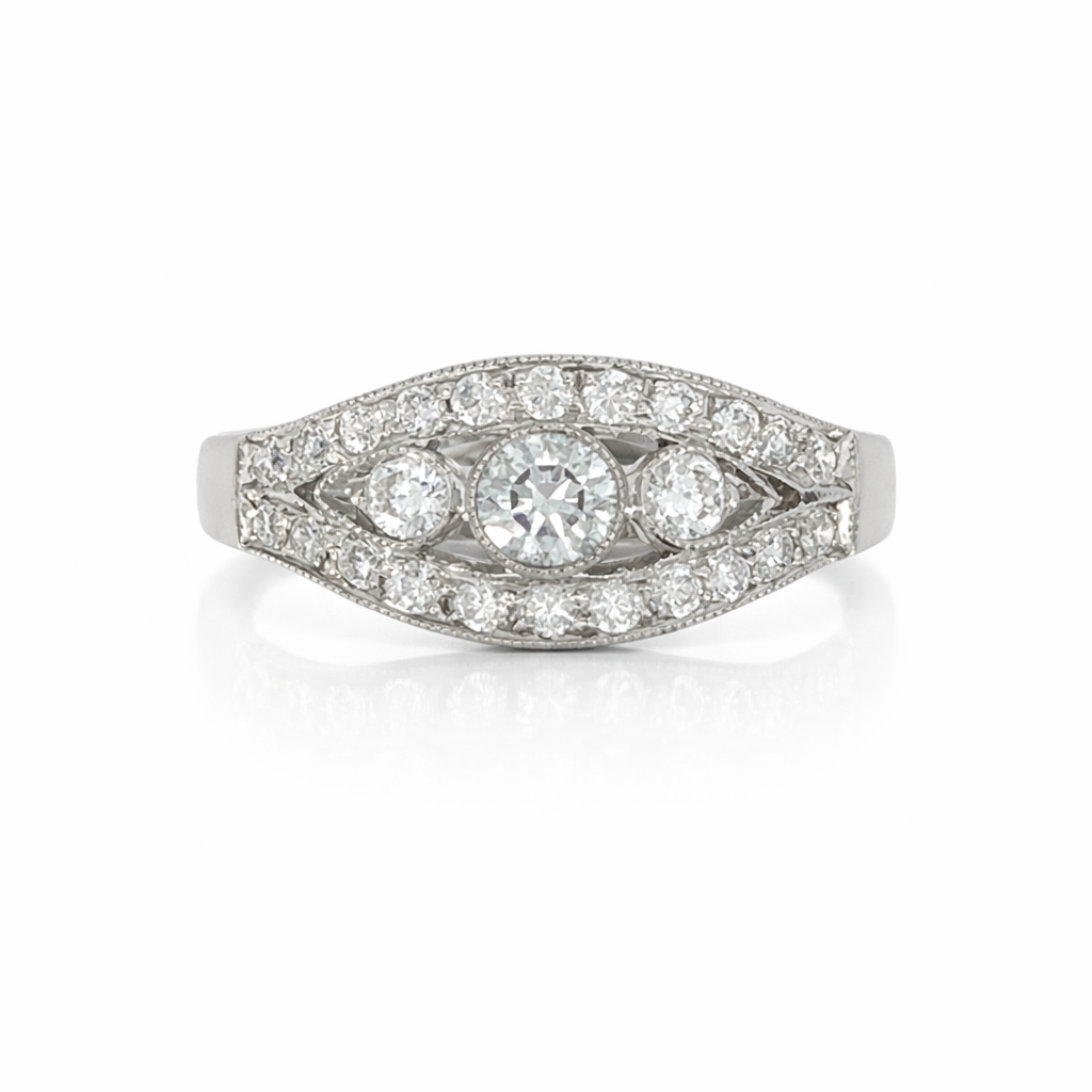18ct White Gold Diamond Ring