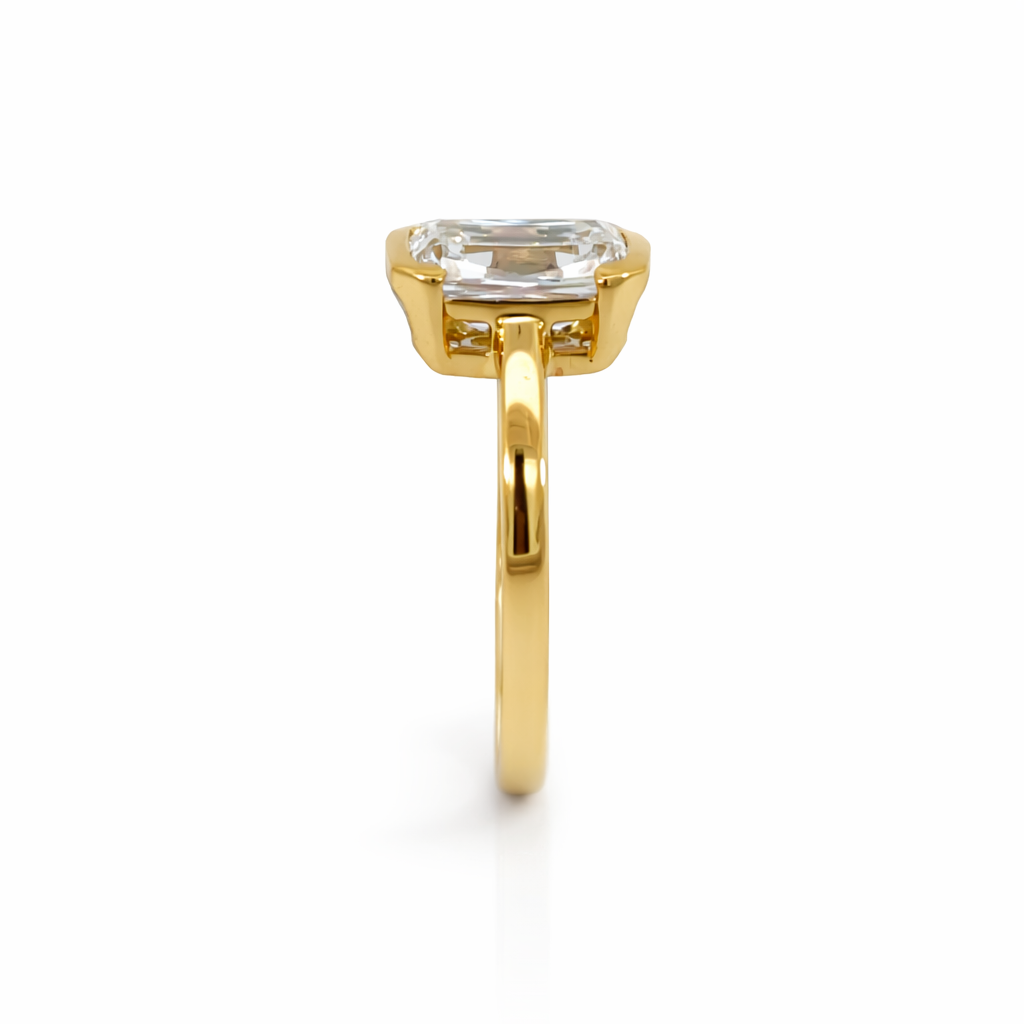 Lab-Grown Criss Cut Emerald Diamond Ring – 2.57ct | 18ct Yellow Gold