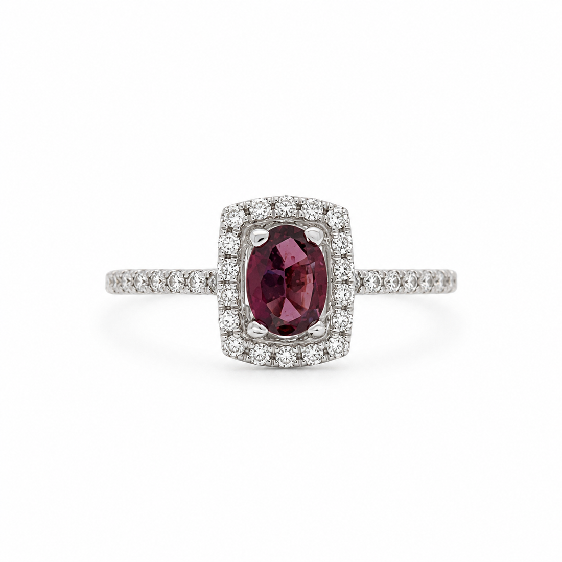 18ct Garnet &amp; Diamond Ring