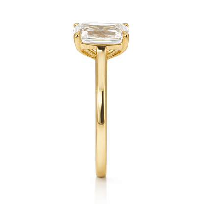 Lab-Grown Criss-Cut Emerald Diamond Ring in 18ct Yellow Gold