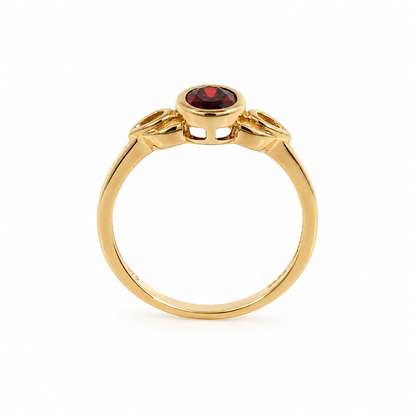 Vintage-Style 9ct Gold Garnet Ring