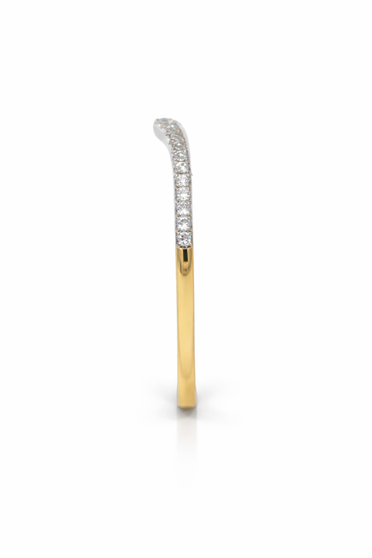 18ct Yellow &amp; White Gold Diamond Shaped Ring