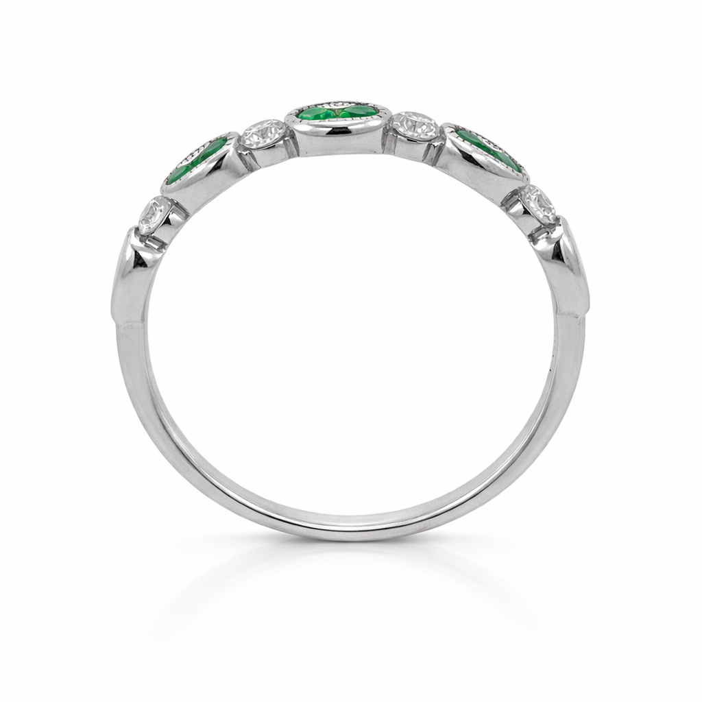 18ct White Gold Emerald &amp; Diamond Band Ring