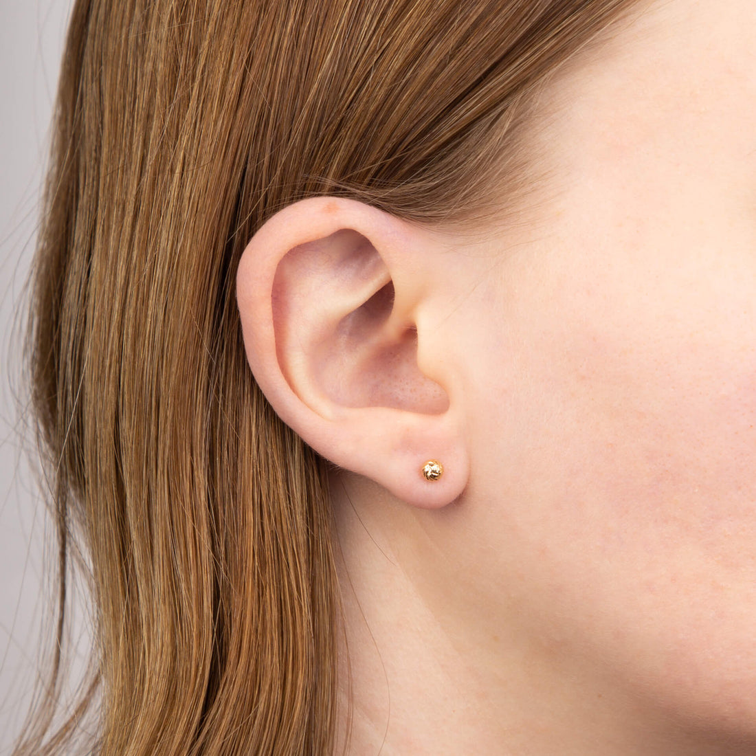 Small Textured Ball Stud Earrings in 9ct Yellow Gold - Robert Anthony Jewellers, Edinburgh
