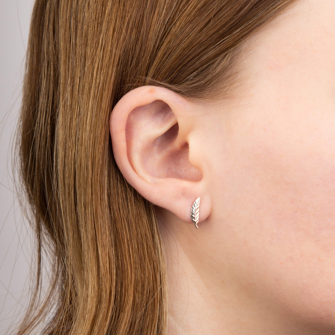 Feather Stud Earrings in 9ct White Gold - Robert Anthony Jewellers, Edinburgh