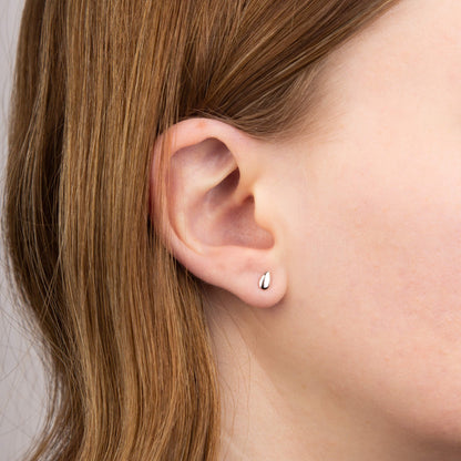 Plain Teardrop Stud Earrings in 9ct White Gold - Robert Anthony Jewellers, Edinburgh