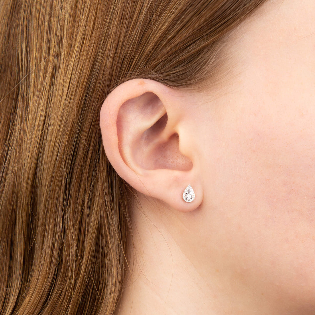 Diamond Cut Teardrop Stud Earrings with Diamond in 9ct White Gold - Robert Anthony Jewellers, Edinburgh