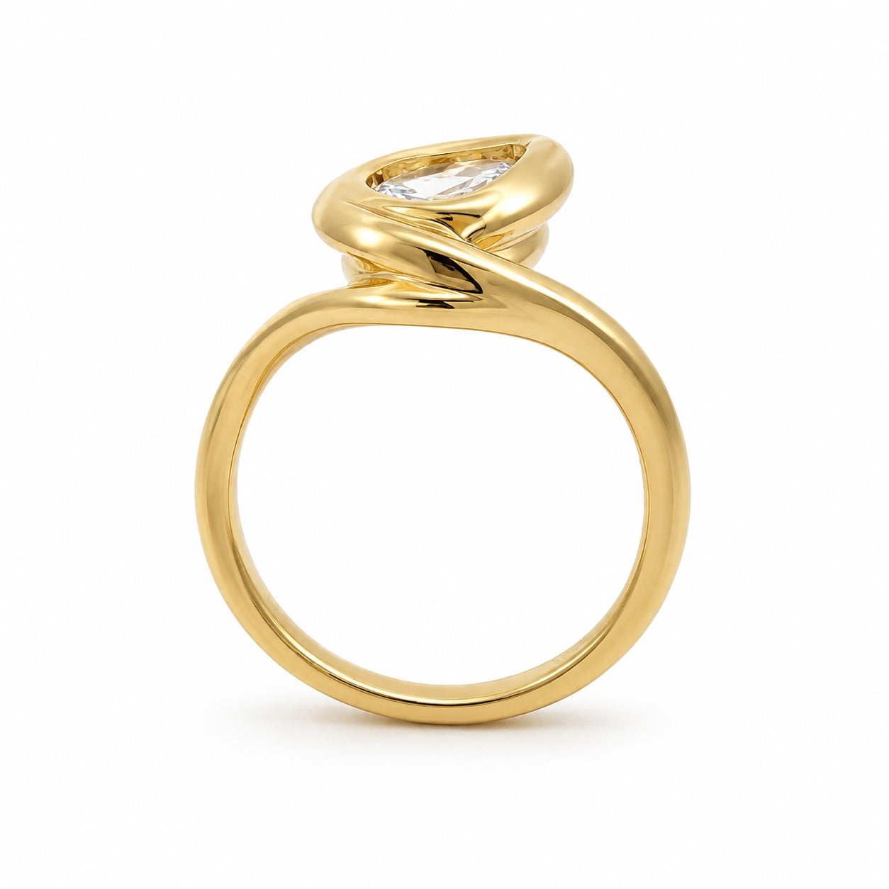 18ct Yellow Gold 1.05ct Pear-Shaped Lab-Grown Diamond Ring