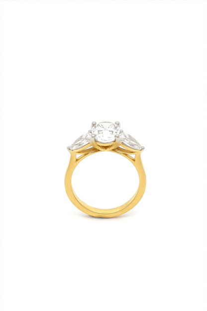 18ct yellow gold three stone ring