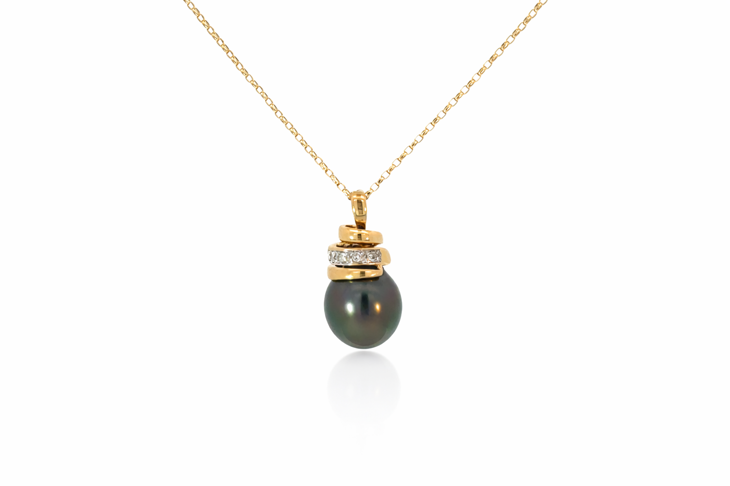 18ct Yellow Gold Tahitian Pearl &amp; Diamond Pendant Necklace